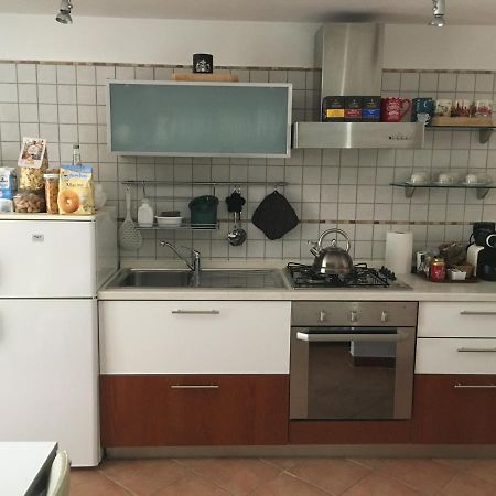 Casa Girasole Apartment Bari Bagian luar foto